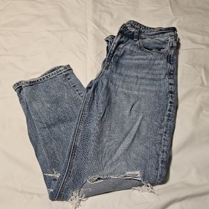 American Eagle Women's Blue Mom Jeans, size 4 short